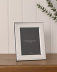 Silver Plated Scalloped Photo Frame 5" x 7" | Bookazine HK
