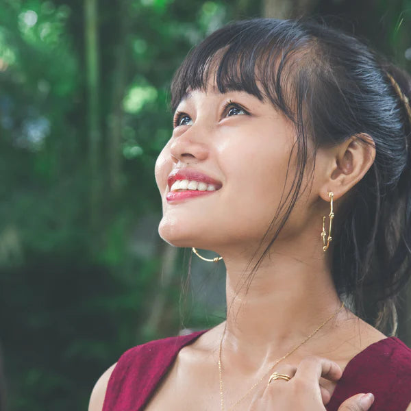 Knots of Freedom Hoop Earrings Gold | Bookazine HK