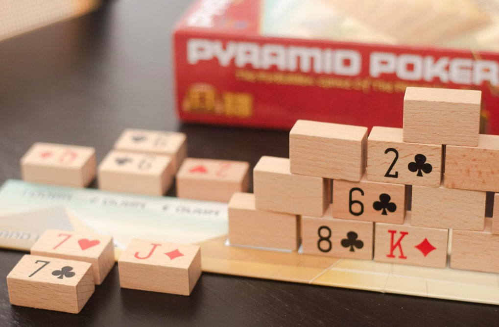 Pyramid Poker