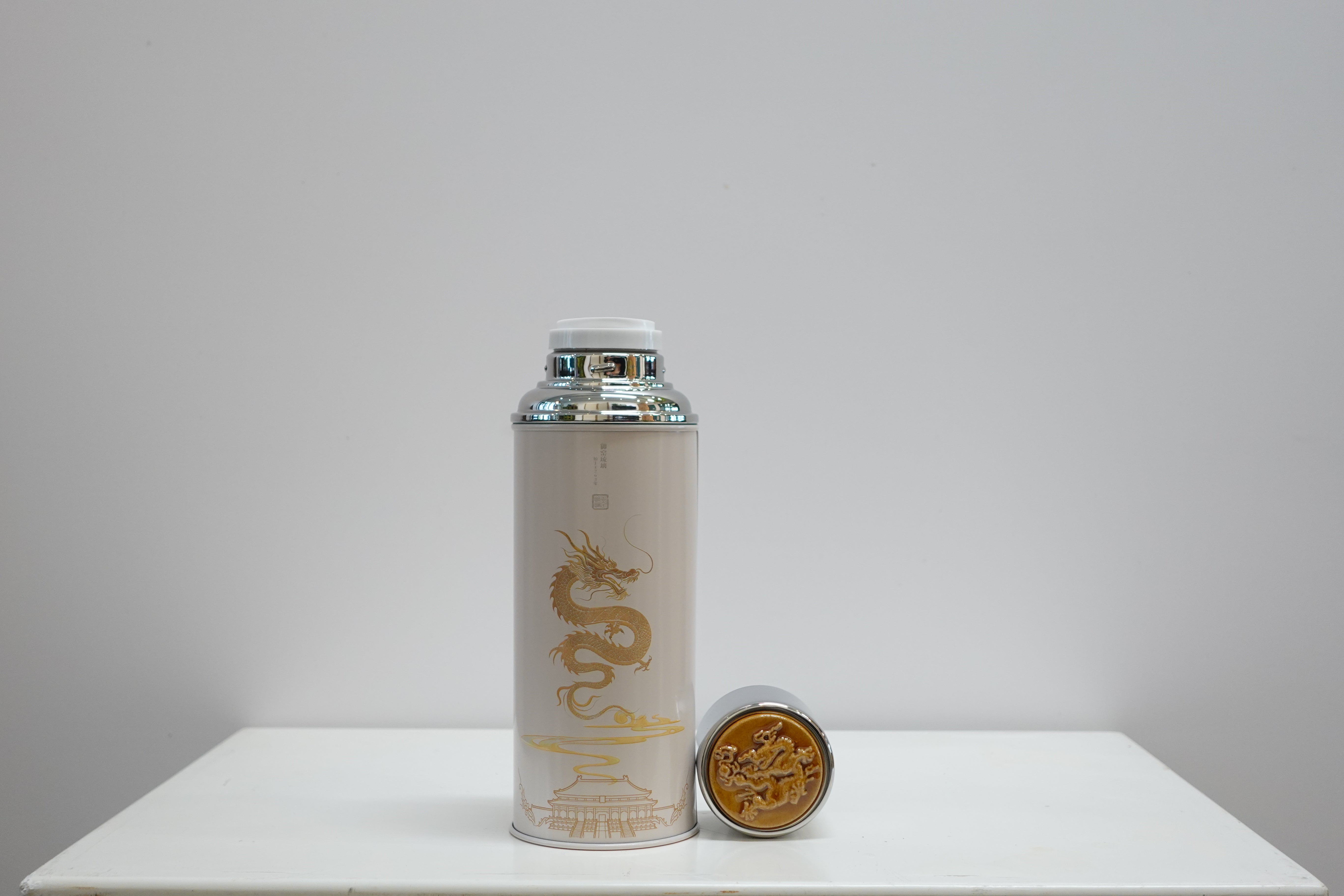 Glass Vacuum Flask - Dragon With Colored Glaze Top 450Ml | Bookazine HK