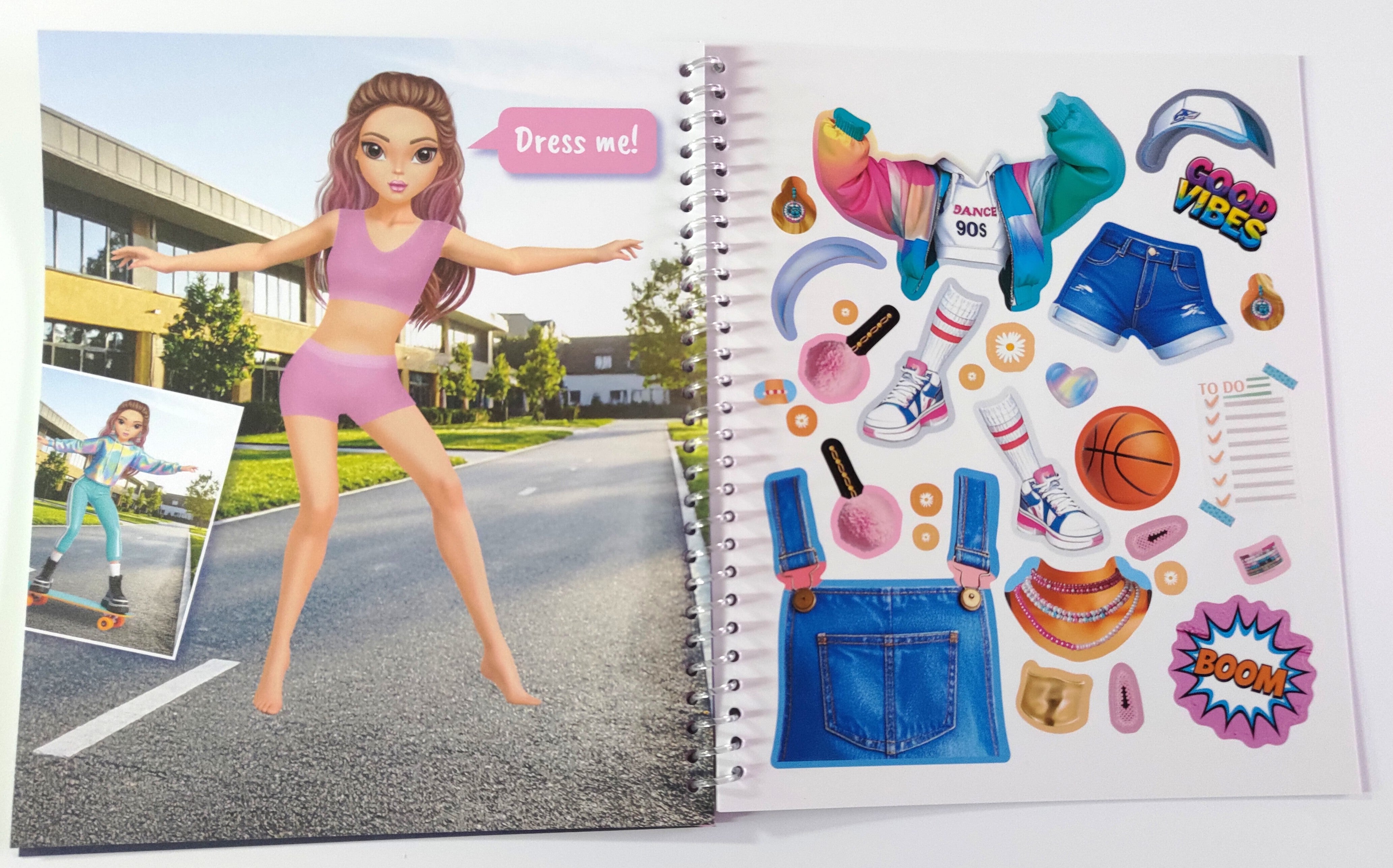 Sticker And Activity Book - Me &amp; My Bestie | Bookazine HK