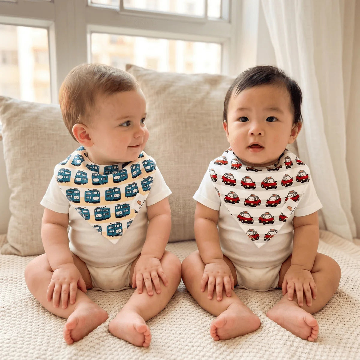 Taxi &amp; Tram Organic Cotton Bandana Bibs 2Pc Set | Bookazine HK