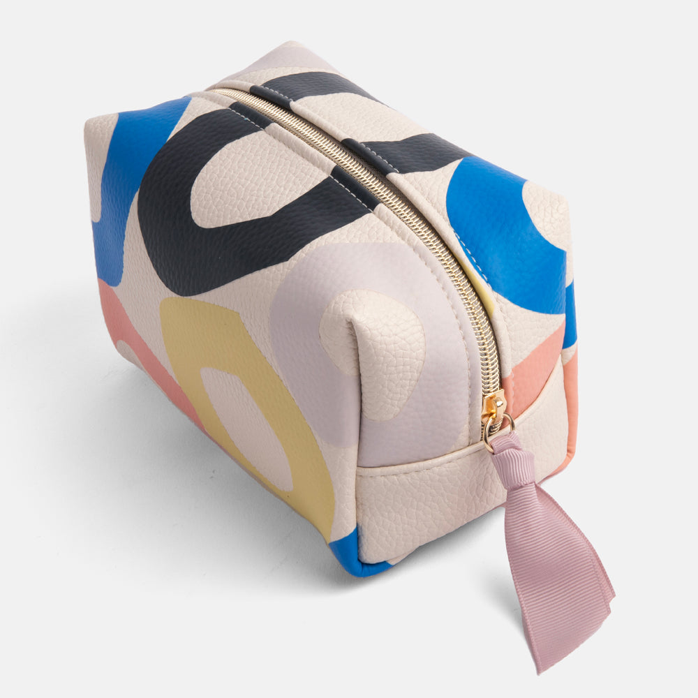 multi-loop-cube-cosmetic-bag