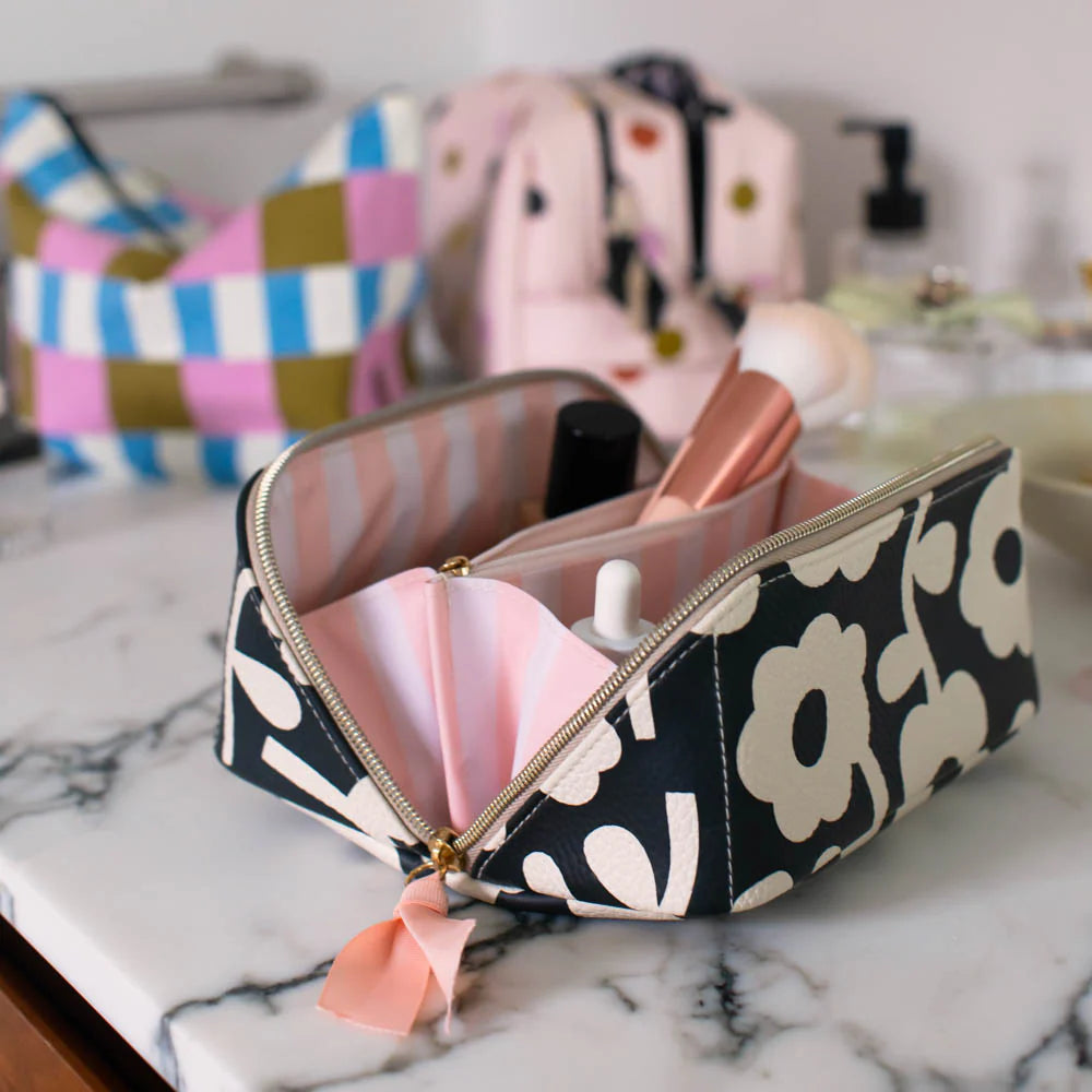 Mono Floral Flat Lay Cosmetic Bag | Bookazine HK