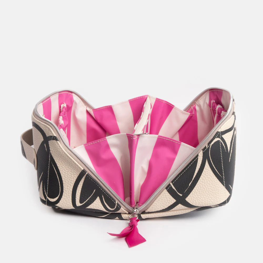 Mono Looped Hearts Flat Lay Wash Bag | Bookazine HK