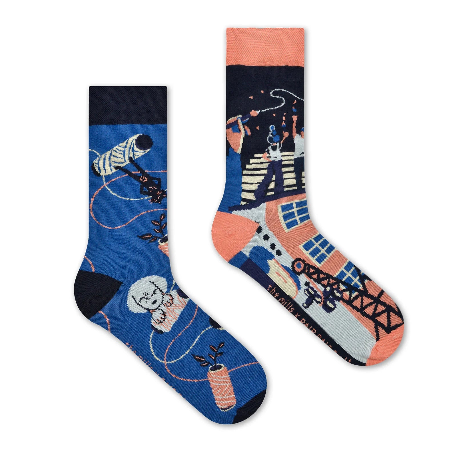 The Mills Painting The Dreams Adult Crew Socks | Bookazine HK