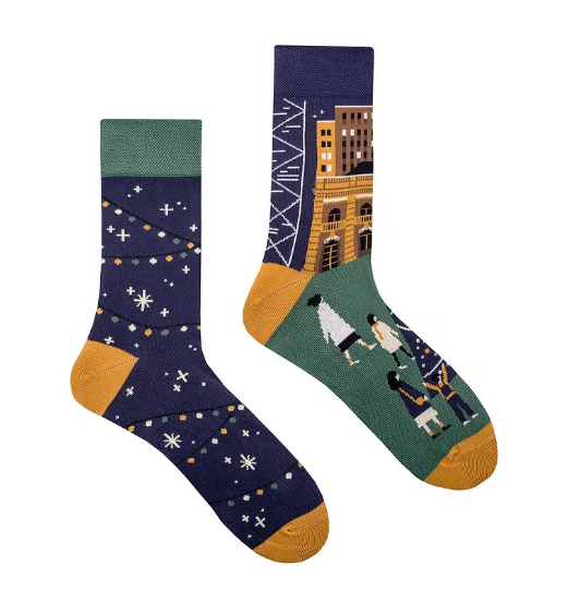 Holiday Lights Adult Crew Socks | Bookazine HK