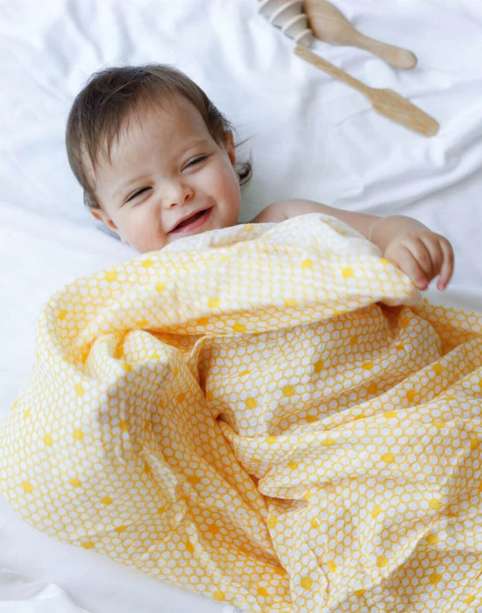 Hives Organic Muslin Swaddle Blanket | Bookazine HK
