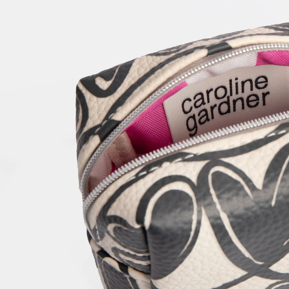 Mono Looped Hearts Ultra Mini Cube Cosmetic Bag | Bookazine HK