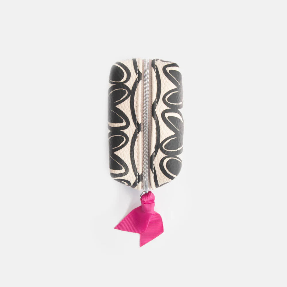 Mono Looped Hearts Ultra Mini Cube Cosmetic Bag | Bookazine HK