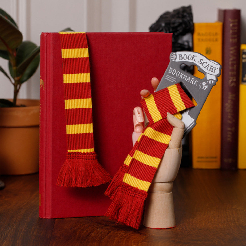 book-scarf-bookmark-burgundy-yellow