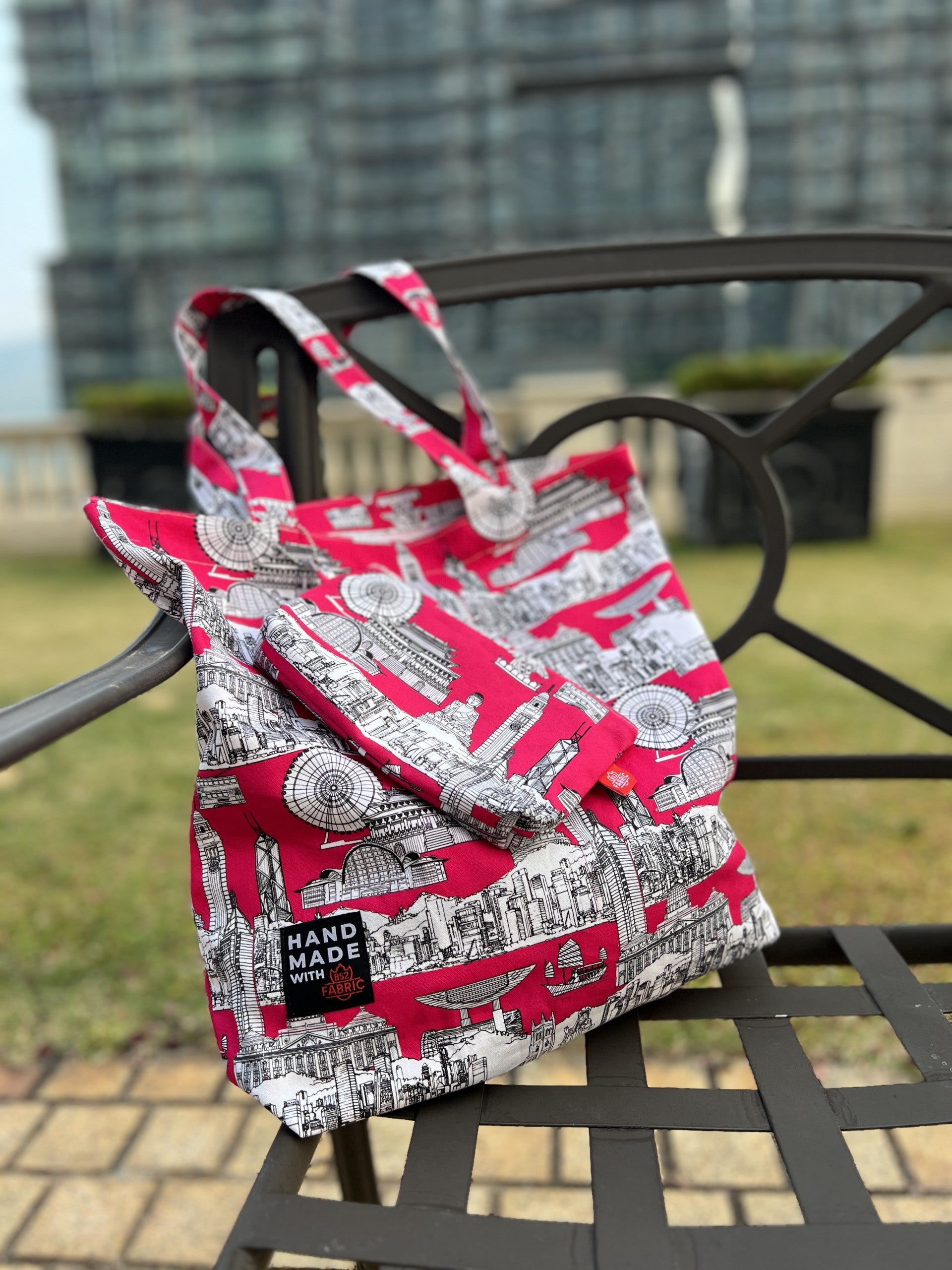 Landmark Magenta Canvas Bag With Pouch  | Bookazine HK
